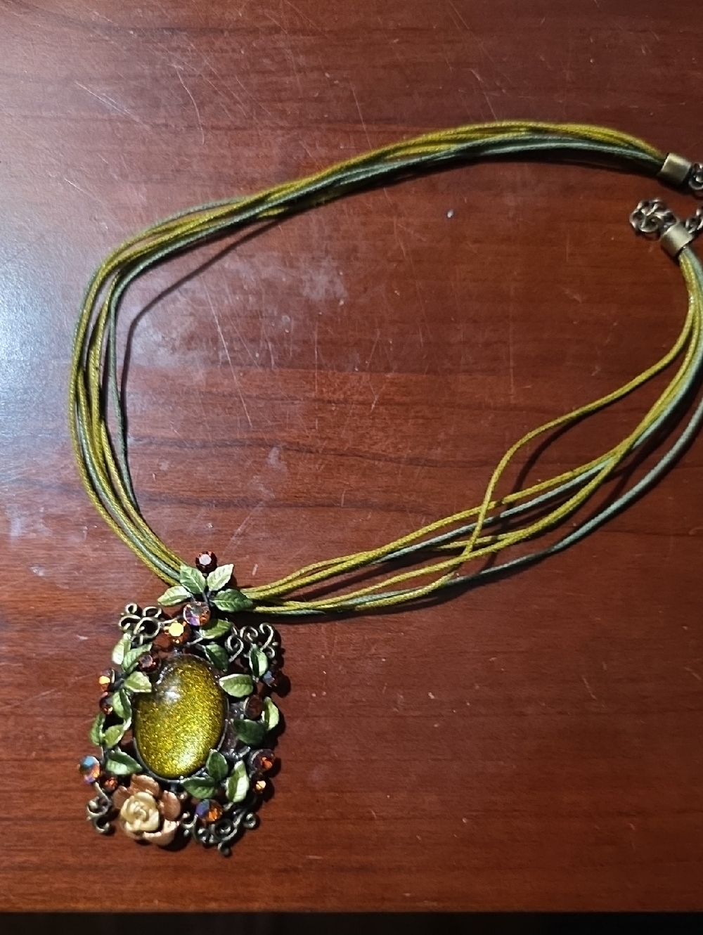 Green Multi-Strand Floral Pendant Necklace - Unbranded